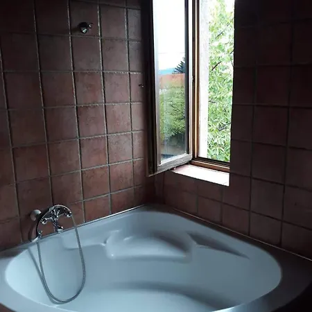 Thea 100m2 With 2 Bathrooms For 5 Guests Appartamento *