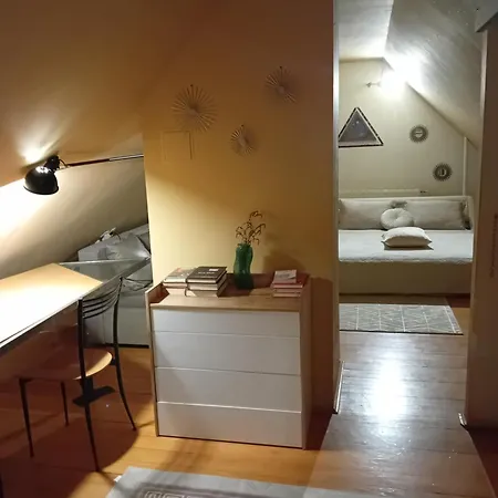 Thea 100m2 For 5 Guests In Rose * Liubliana