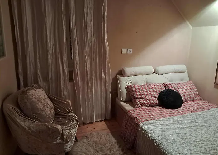 Thea 100m2 For 5 Guests In Rose Apartamento Liubliana