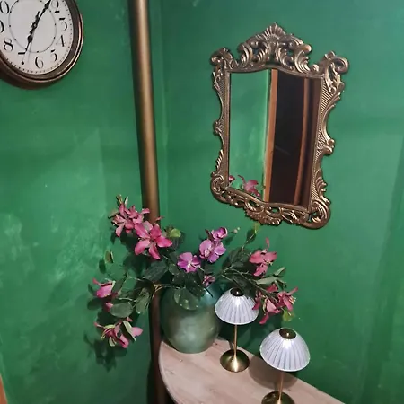 Thea 100m2 For 5 Guests In Rose *